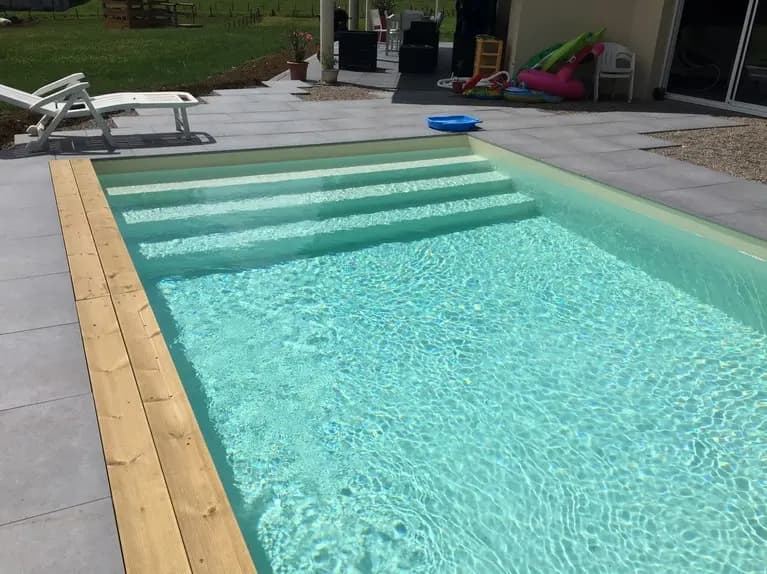 Piscine en béton